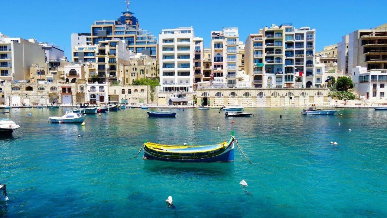 Cosy Apartment Steps To St George'S Bay Saint Julian's エクステリア 写真
