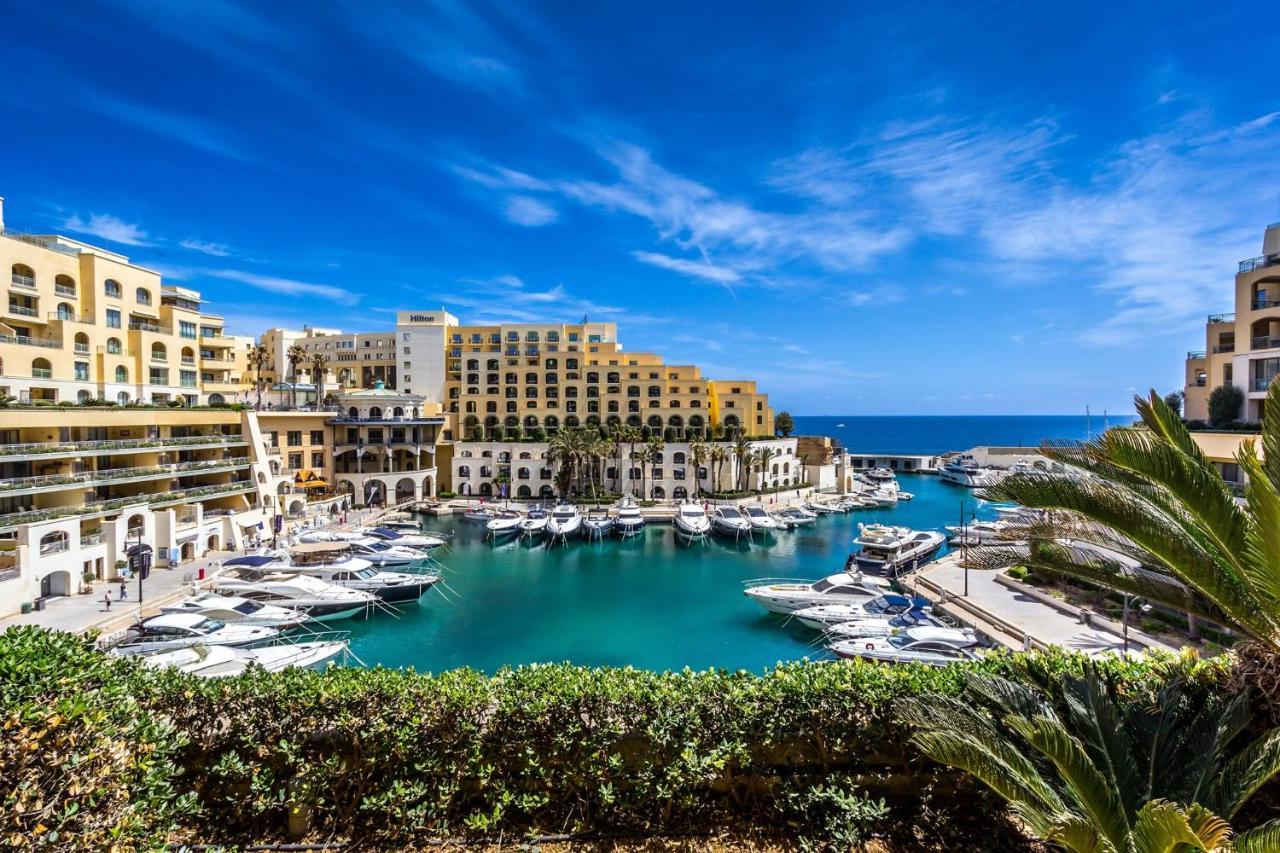 Cosy Apartment Steps To St George'S Bay Saint Julian's エクステリア 写真